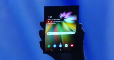 Смартфонот на превиткување на Samsung во продажба од март Смартфонот на превиткување на Samsung во продажба од март