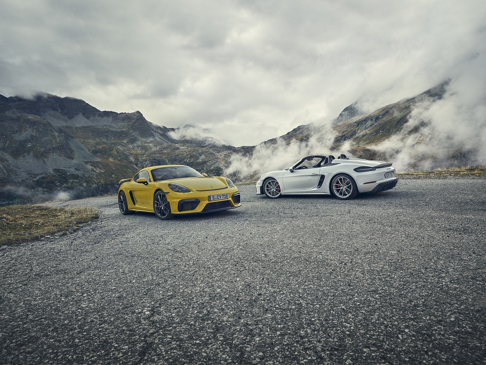 Гладни за секоја кривина: претставени новиот Porsche 718 Spyder и 718 GT4
