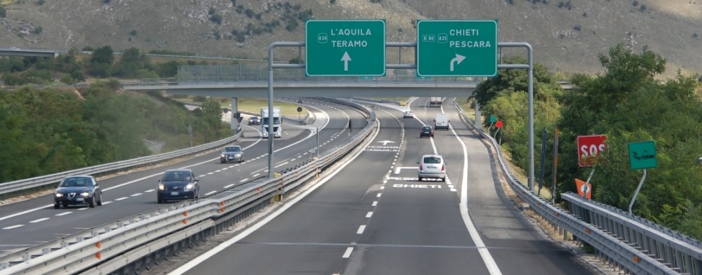 Италија експериментира со 150 км/ч дозволена брзина на автопат
