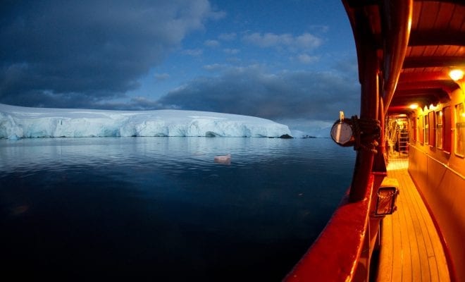 Научниците со алармантно откритие под глечерот наречен „Суден ден“ на Антарктикот (ВИДЕО)