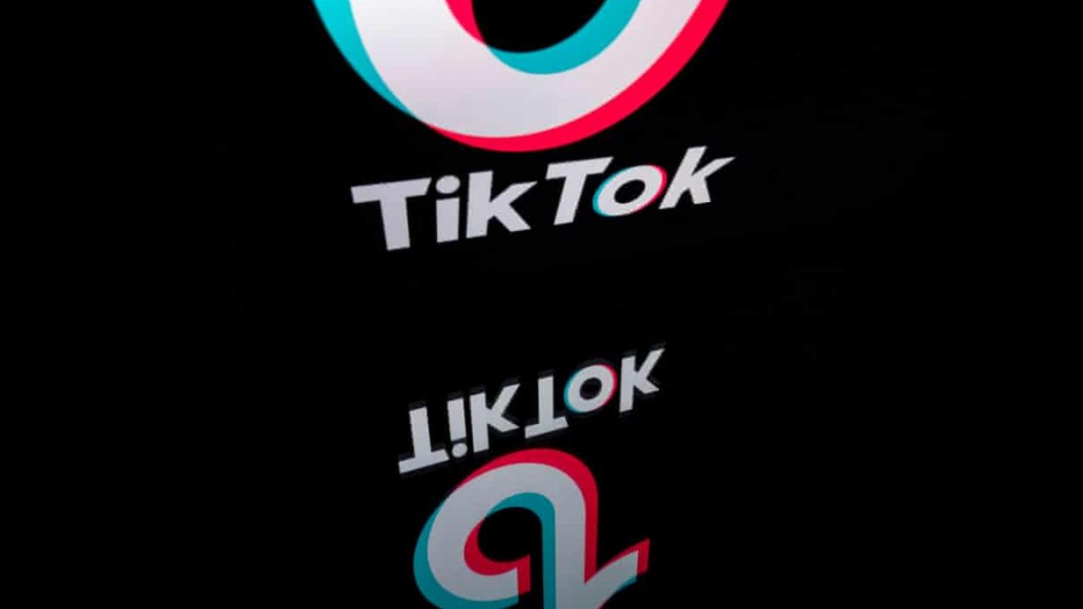 TikTok го тужи Трамп поради забраната на апликацијата