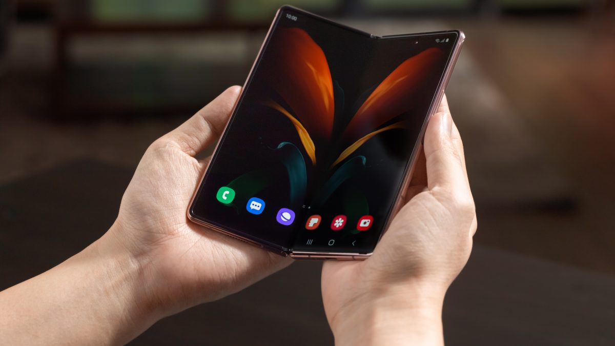 Претставен Galaxy Z Fold2: Спој на елеганција и автентични иновации (ВИДЕО)