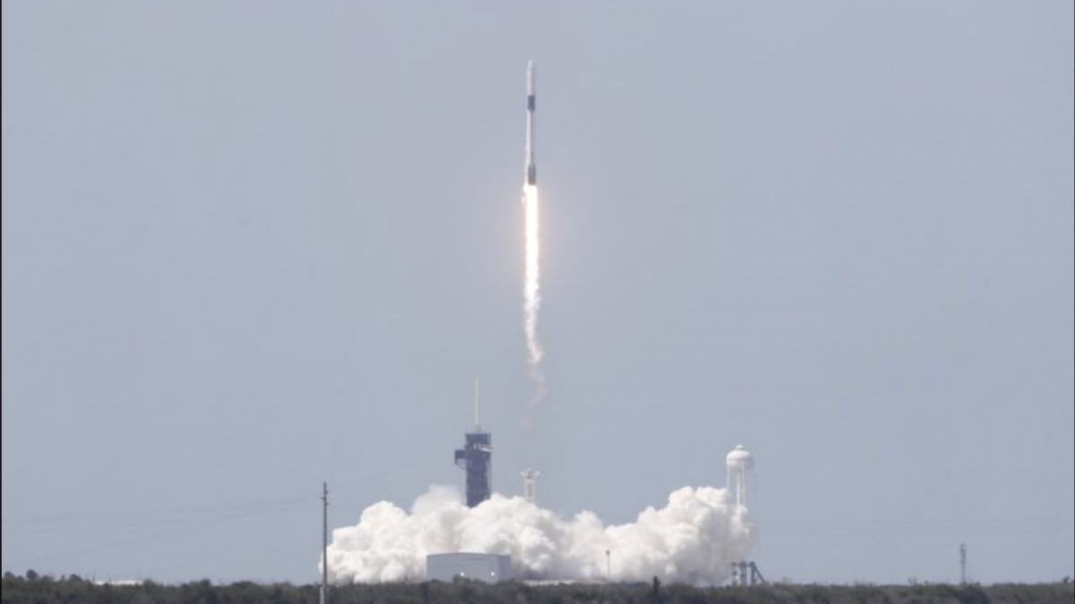 SpaceX ќе создаде ракета која за еден час може да испорача оружје било каде во светот