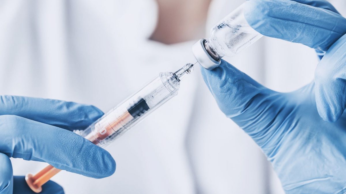 „АстраЗенека“ ќе спроведе дополнителни клинички исптувања на вакцината