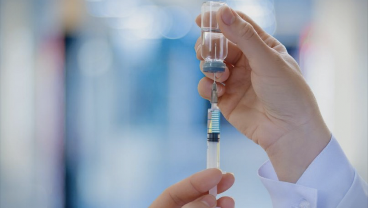 Хрватски научник за нус појавите од вакцините: Алергиски реакции, сврбеж и осип се нормални