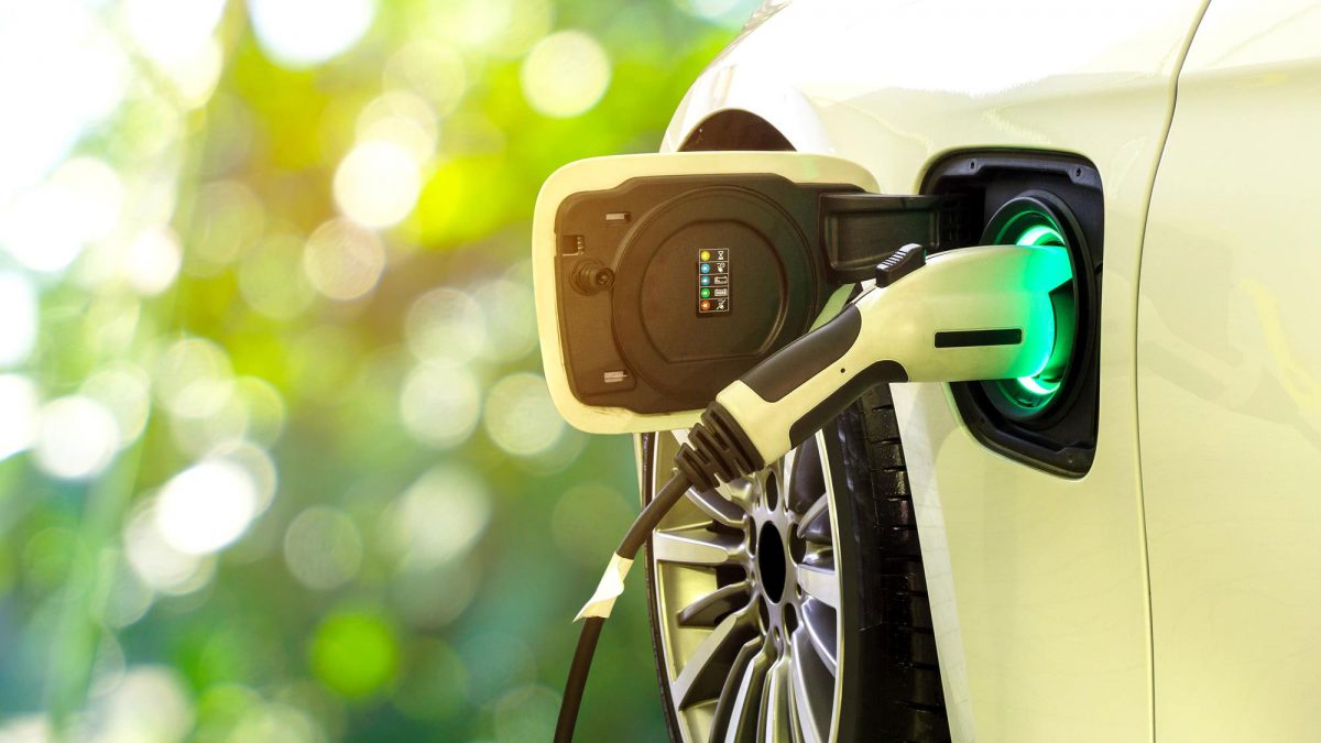 Дали електричните автомобили наскоро може да поевтинат?