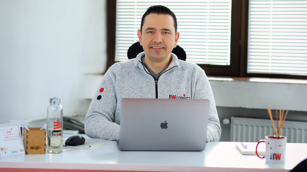 Александар Мемца – партнер во најголемата ИТ-компанија со 100 % македонски капитал⋮IWConnect – со вистинскиот тим ништо не е невозможно