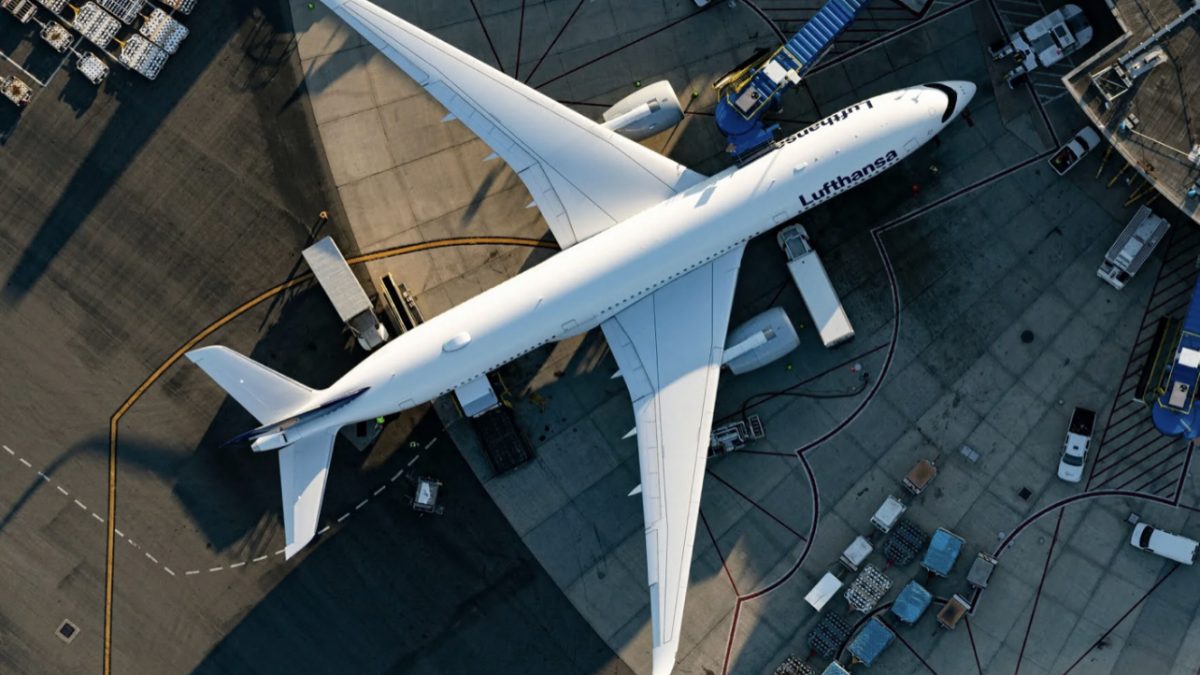 Lufthansa тргна на најдолгиот лет во својата историја (ВИДЕО)