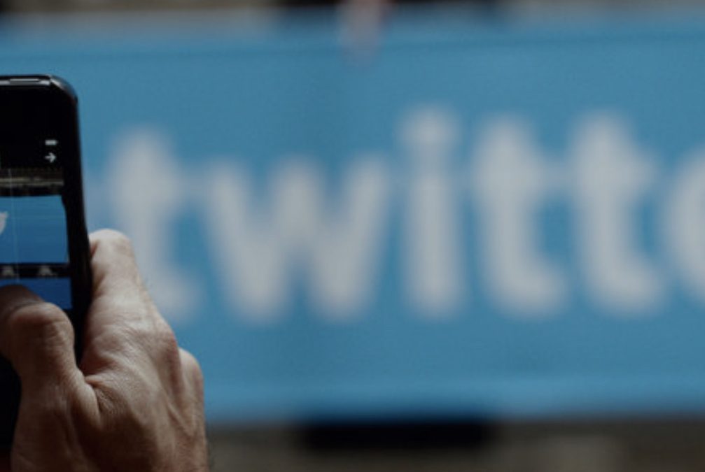 Twitter воведува ознаки за владини профили и некои медиуми