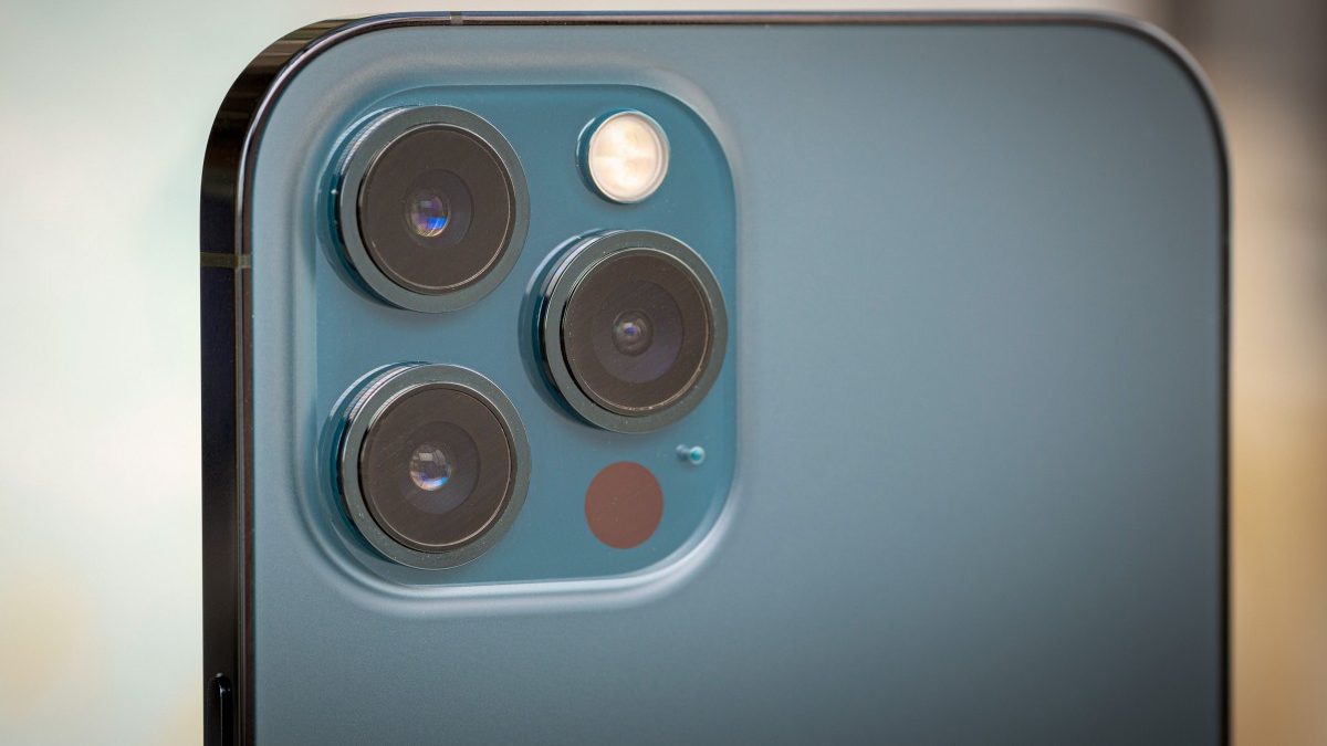 Сите iPhone 13 модели ќе добијат подобра ултраширока f/1.8 камера