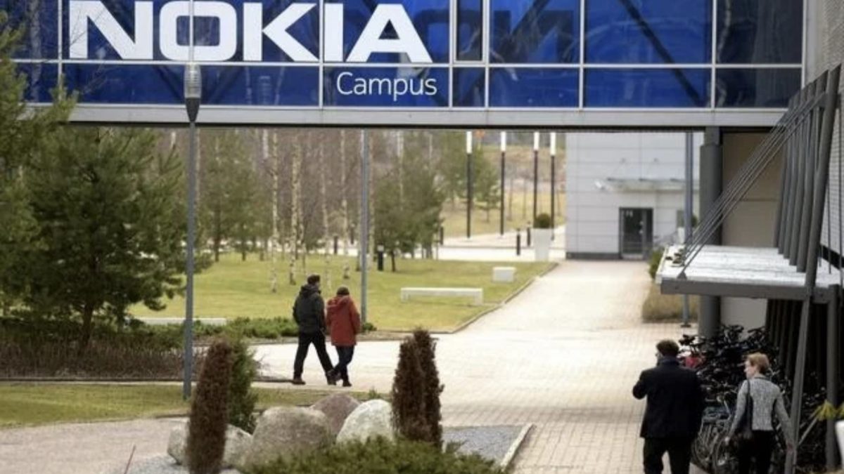 Nokia планира намалување на 10.000 работни места