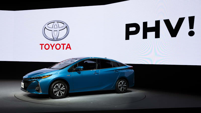 Toyota: Транзицијата кон електрични автомобили е сè уште невозможна