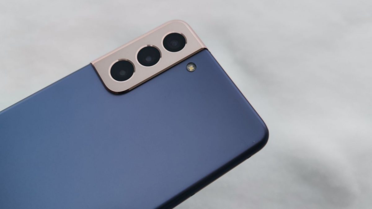 Новите премиум смартфони на Samsung ќе имаат Olympus камери?