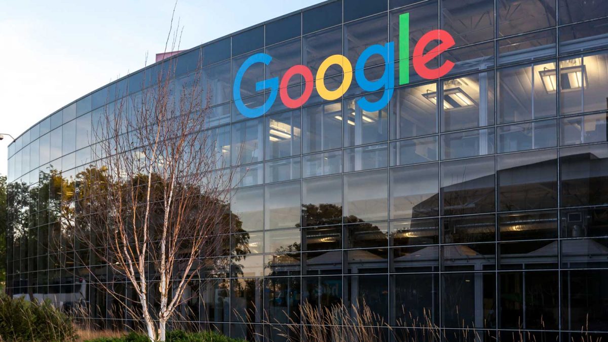 Google инвестира 25 милиони евра во борбата против лажните вести