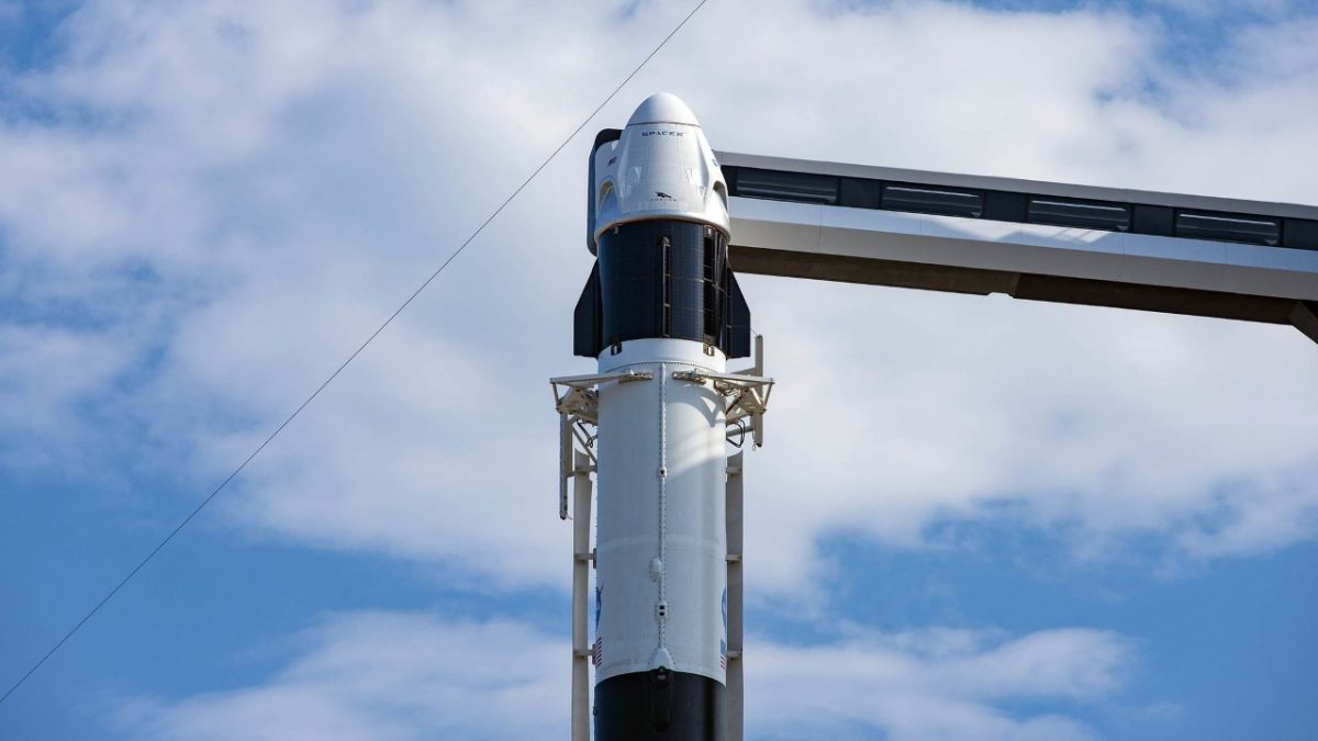 NASA првпат ќе лансира екипаж со сонда и повеќекратна ракета на SpaceX