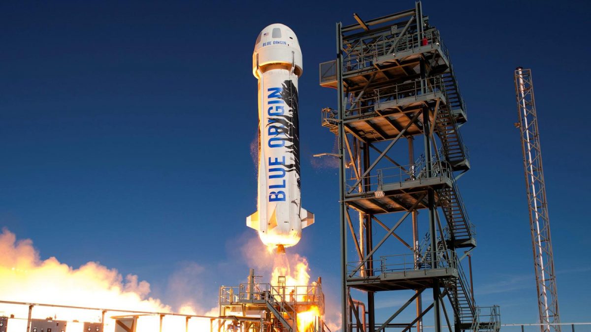 Билетот за вселенското летало на Џеф Безос достигна 2,4 милиони долари