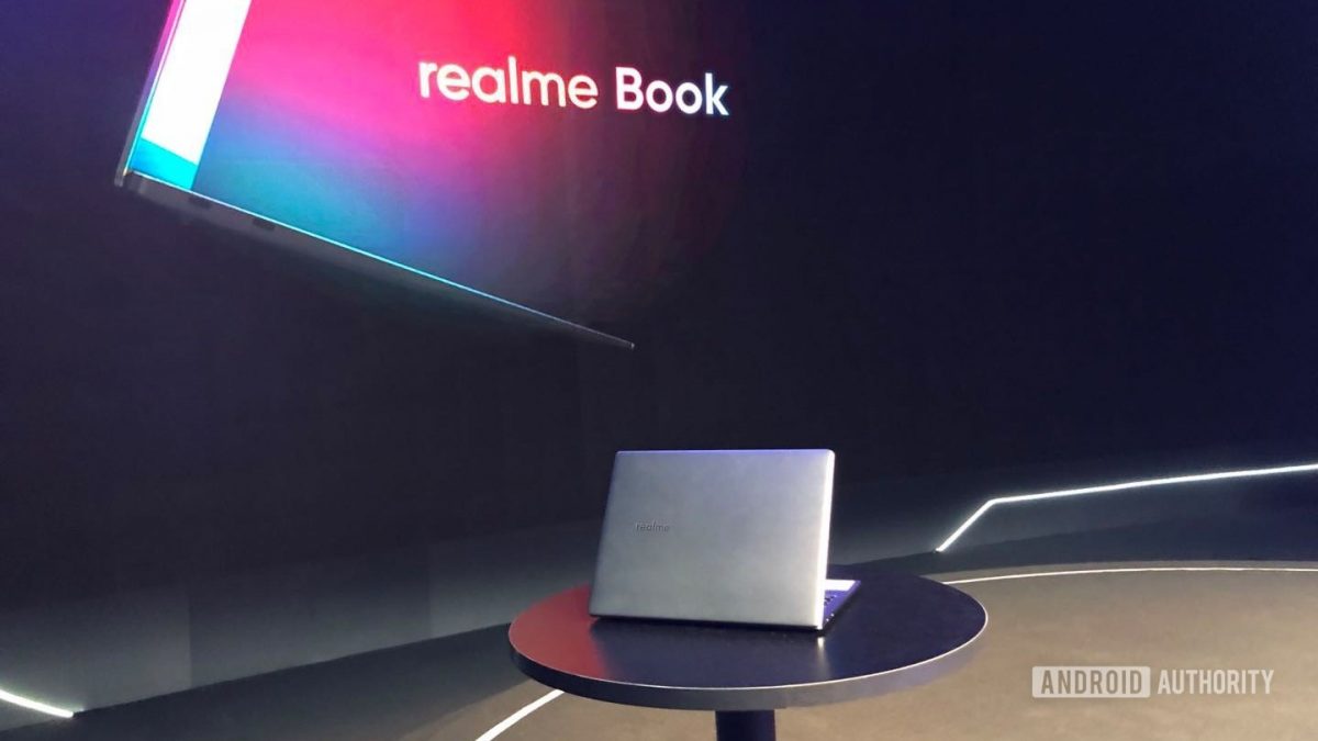 Се појавија фотографии од Realme Book лаптопот