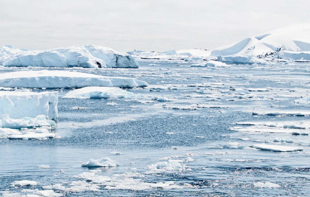Мразот што исчезнува ја искривува Земјината кора