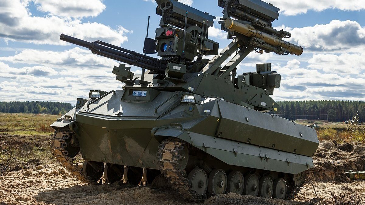 Русија претстави роботски борбени возила кои можат да уништуваат тенкови (ВИДЕО)