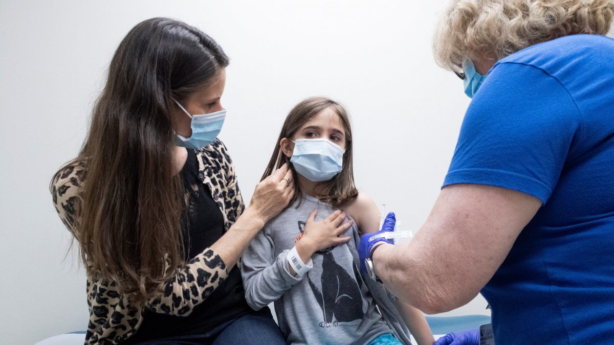 „Бионтек“ сака да произведува „Фајзер“ вакцина за деца постари од пет години
