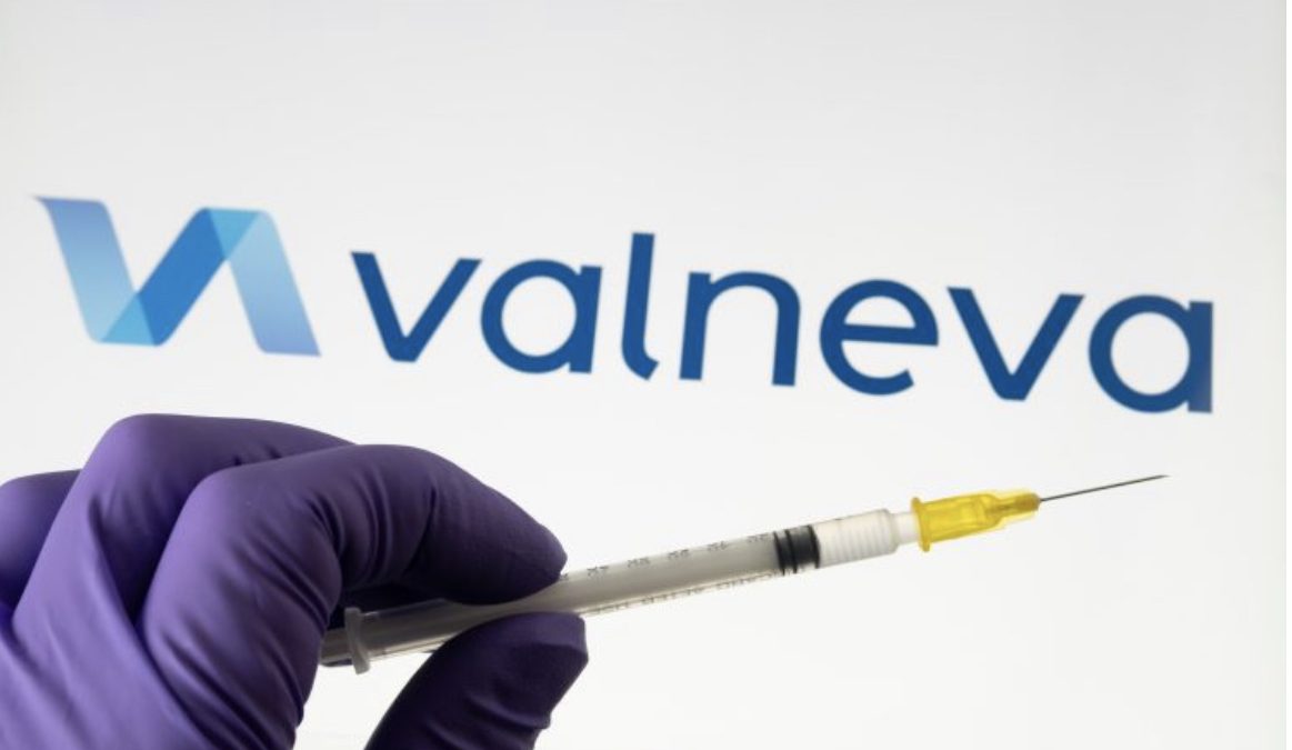 Помоќна од АстраЗенека: Наскоро пристигнува нова француска вакцина – Валнева