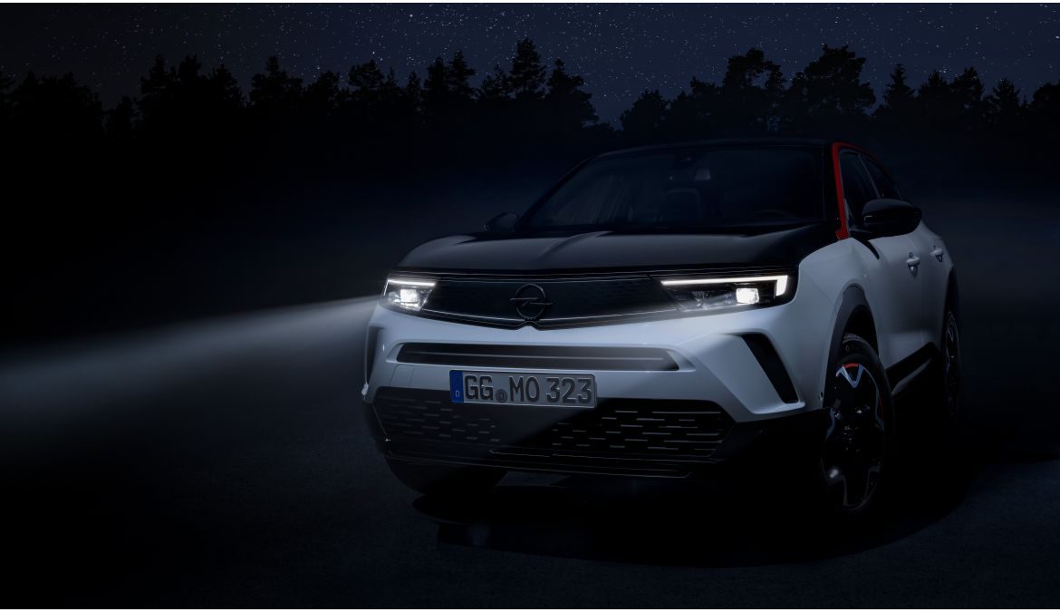 Без страв од темнината: Intelli-Lux LED® светла од Opel