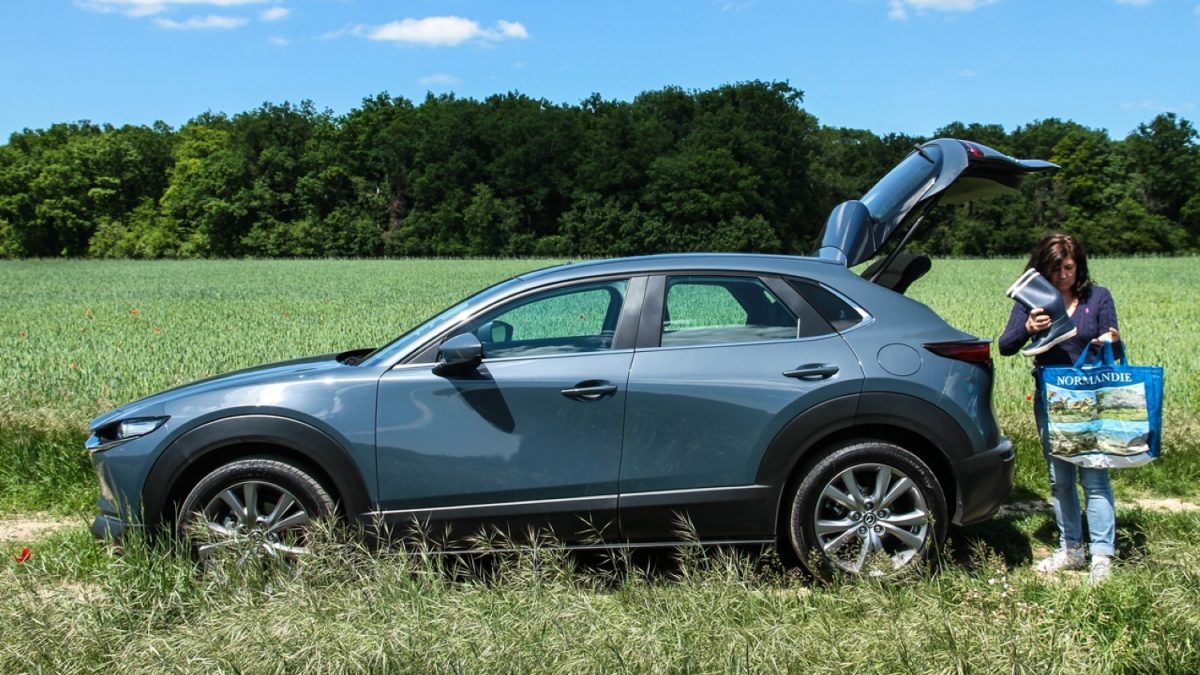 Mazda има нов патент: хелиодром на покрив од возило