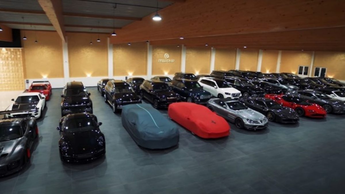 Оваа колекција на автомобили вреди повеќе од 40 милиони евра (ВИДЕО)