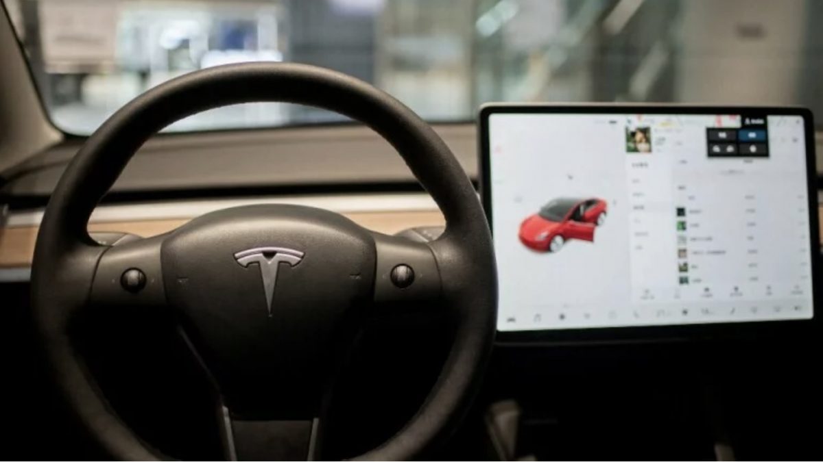 Нова истрага против Tesla: Проблеми со сопирачките при активиран автопилот