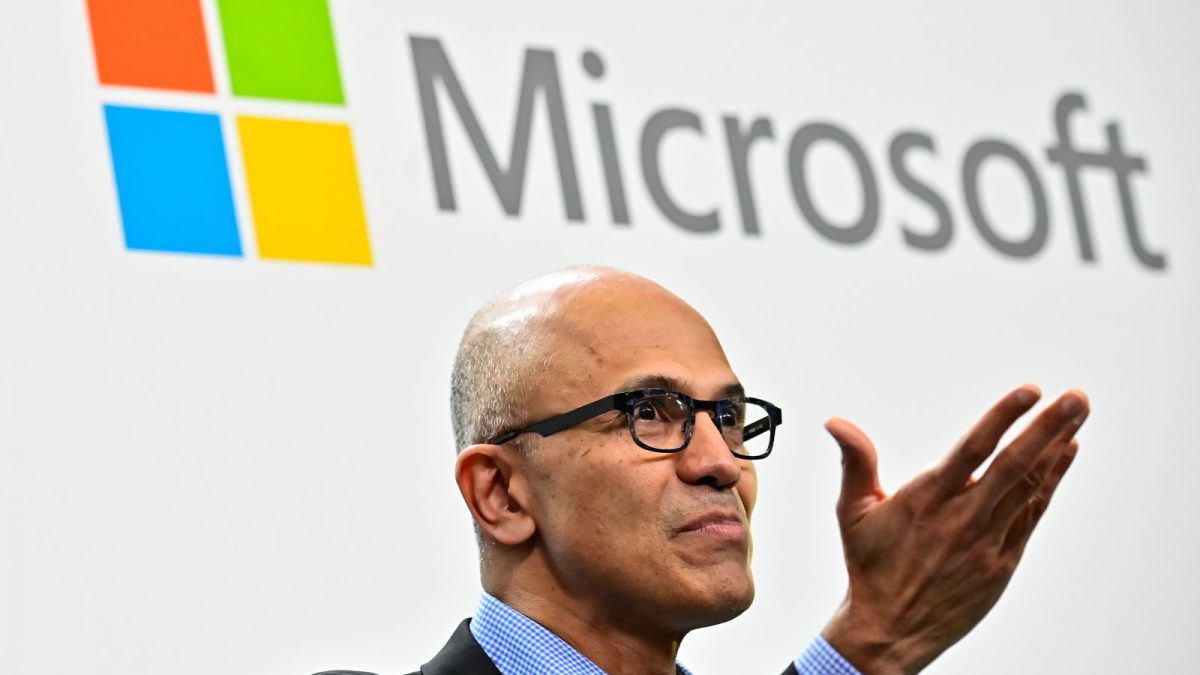 Microsoft повторно тргнува во шопинг, а во посебен фокус им е сајбер безбедноста