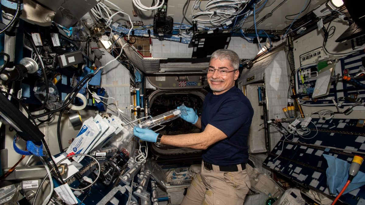 Роскосмос го враќа американскиот астронаут на Земјата