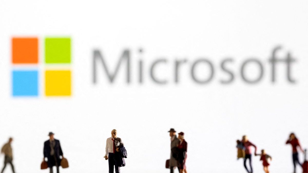 Microsoft ја прекина продажбата и услугите во Русија