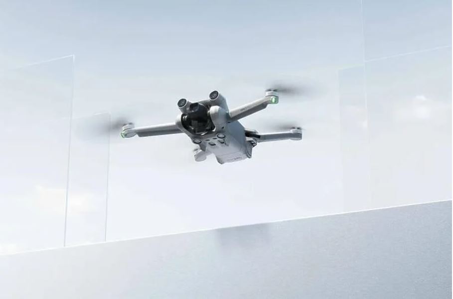 ВИДЕО: DJI го претстави дронот Mini 3 Pro со „финтите“ на поголемите и поскапи модели