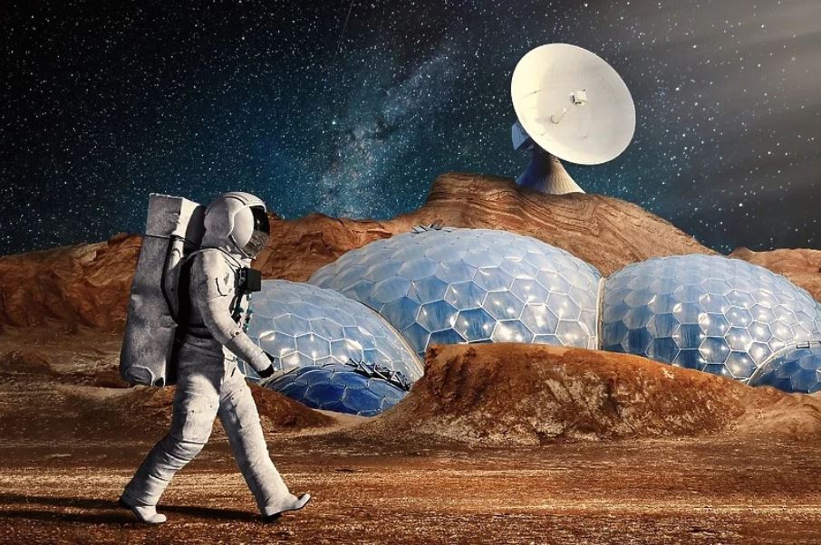 Маск: Луѓето ќе стигнат до површината на Марс до крајот на деценијата
