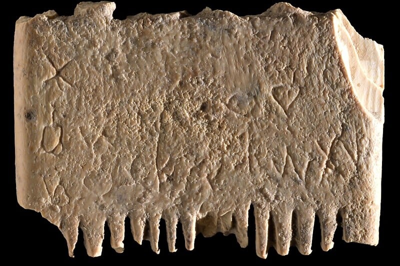 Израелските археолози пронајдоа древен чешел на кој е испишана најстарата позната целосна реченица