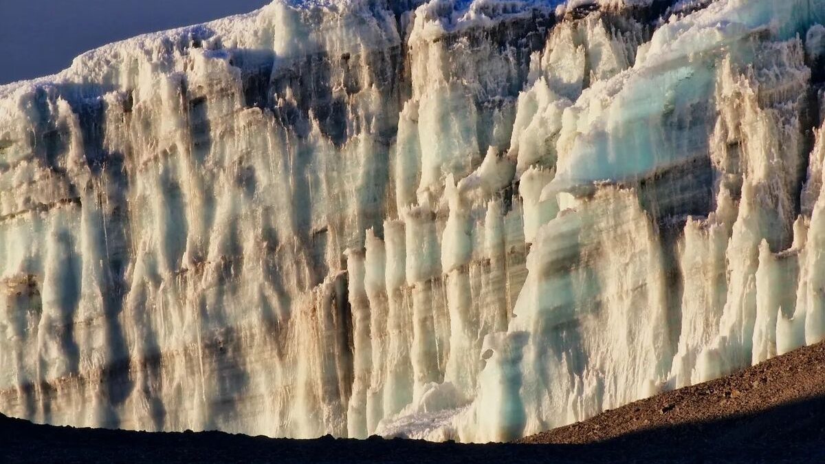 Килиманџаро ќе остане без глечери до 2050 година