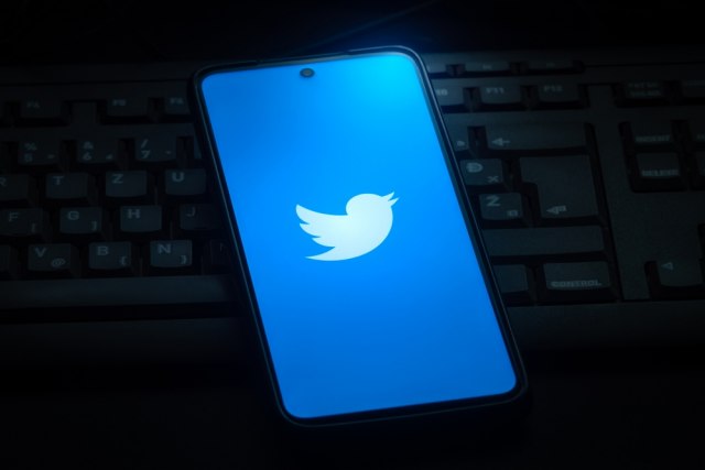 Нови проблеми за Твитер: Избришаните пораки повторно се појавуваат
