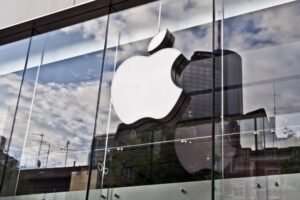 Apple може да воздивне