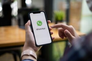 ВИДЕО: WhatsApp воведе суптилна промена, корисниците ширум светот се бесни