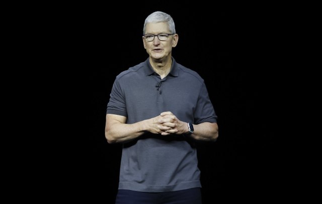 Кук најави: Генеративната вештачка интелигенција доаѓа на уредите на Apple