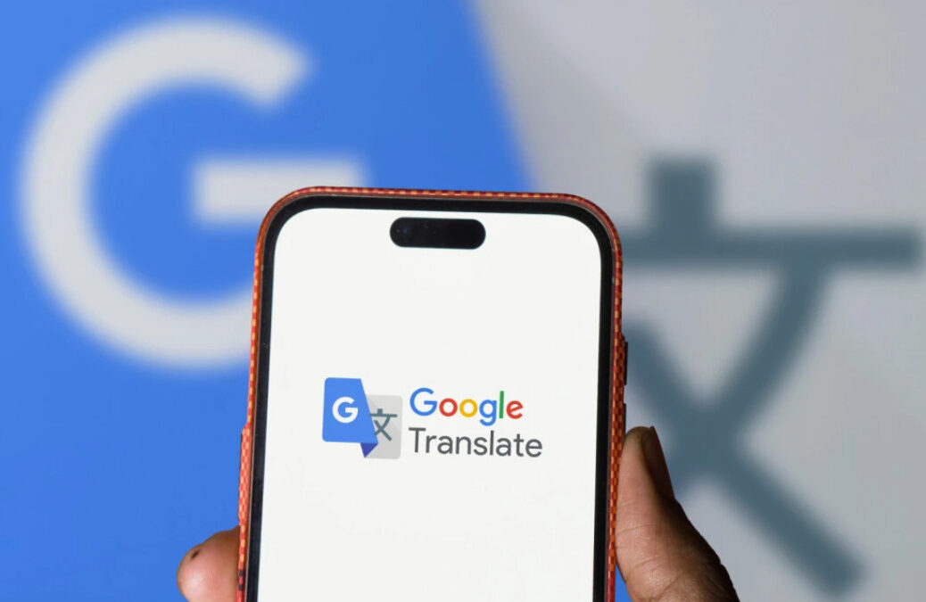 Google Translate конечно учи што е контекст при преведување нешто