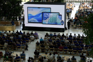 Samsung го трола Apple: Сето ова веќе постои на нашите уреди