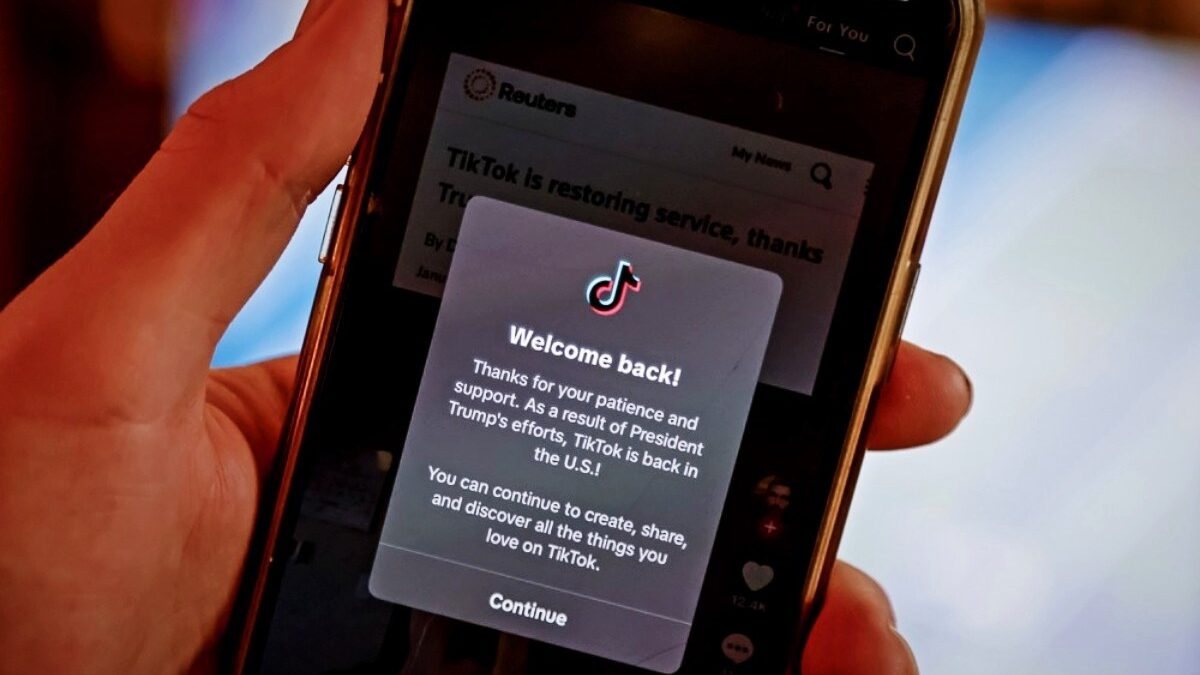 Трамп го продолжи рокот за продажба на TikTok по трет пат