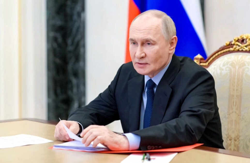 Путин нареди: Поддршка на развојот на рускиот месинџер