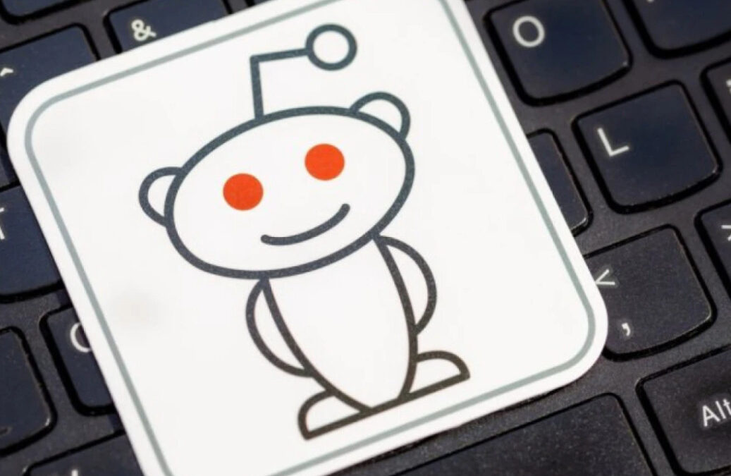 Ги спамираат AI ботови, но сами се криви за тоа