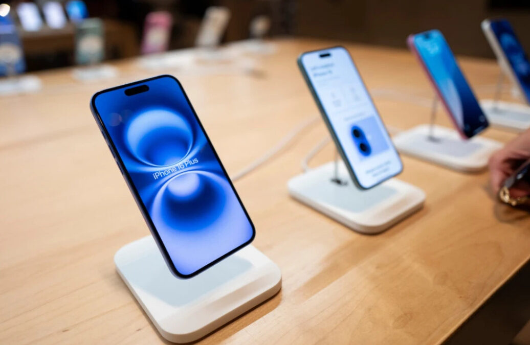 Apple продаде три милијарди iPhone-и