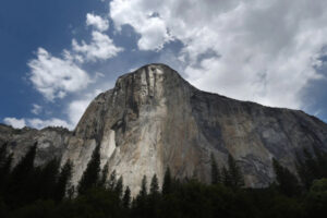 ТикТокер почина за време на пренос во живо