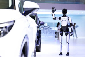 (ВИДЕО) Робот рекордер: Помина 100 километри за три дена