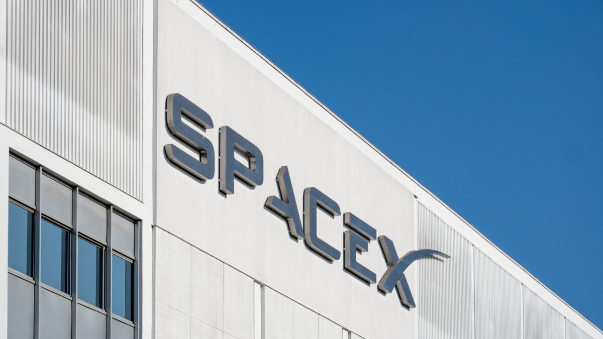 Руски астронаут отстранет од мисијата на SpaceX поради сомнение за шпионажа
