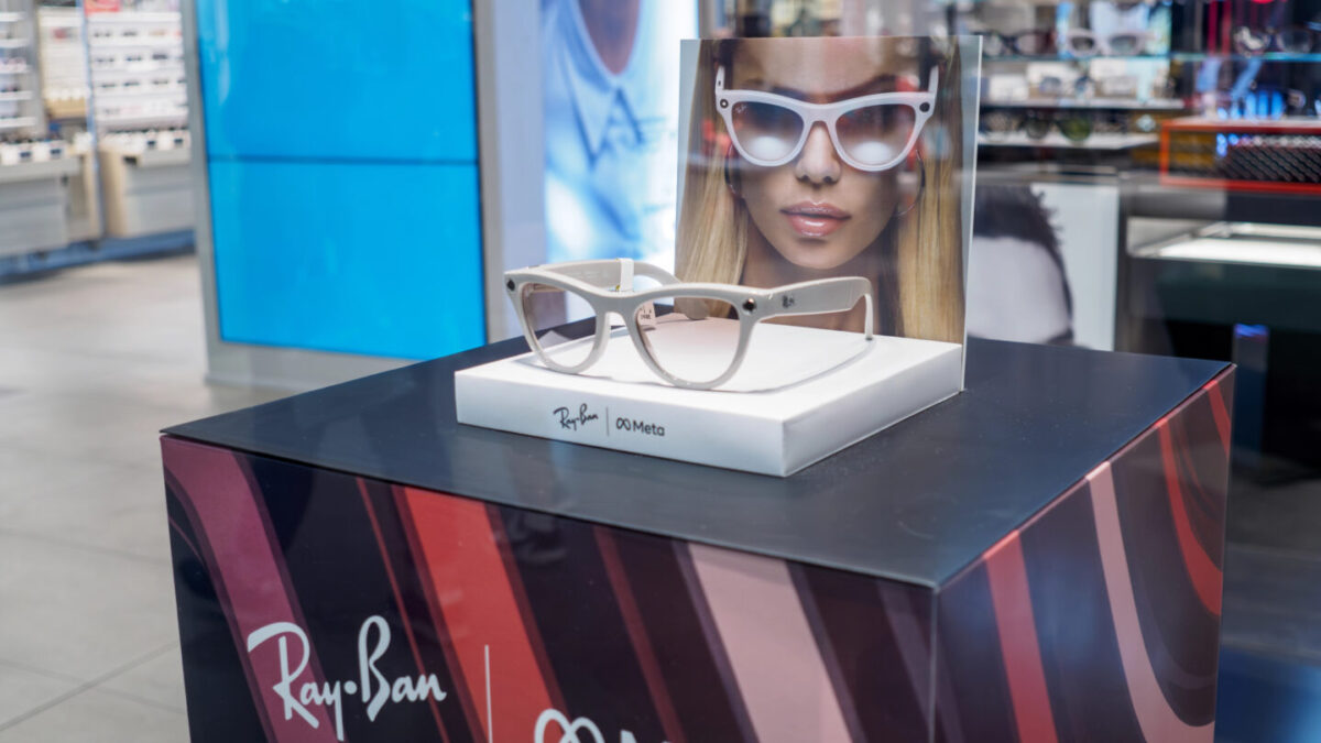 Цукерберг: Паметните очила ќе ги заменат паметните телефони